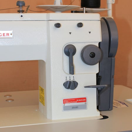 Singer ZigZag Sewing machine 20u8320u83